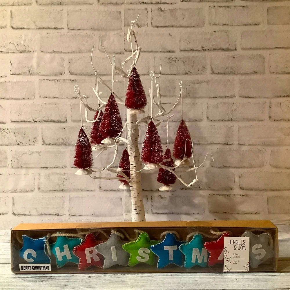 Jingles & Joy 6’ Merry Christmas Star Garland